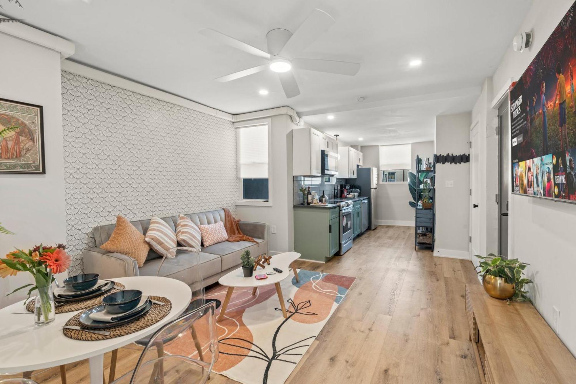 Apartment E Passyunk Ave 1 Bedroom Gem - Prime Location!