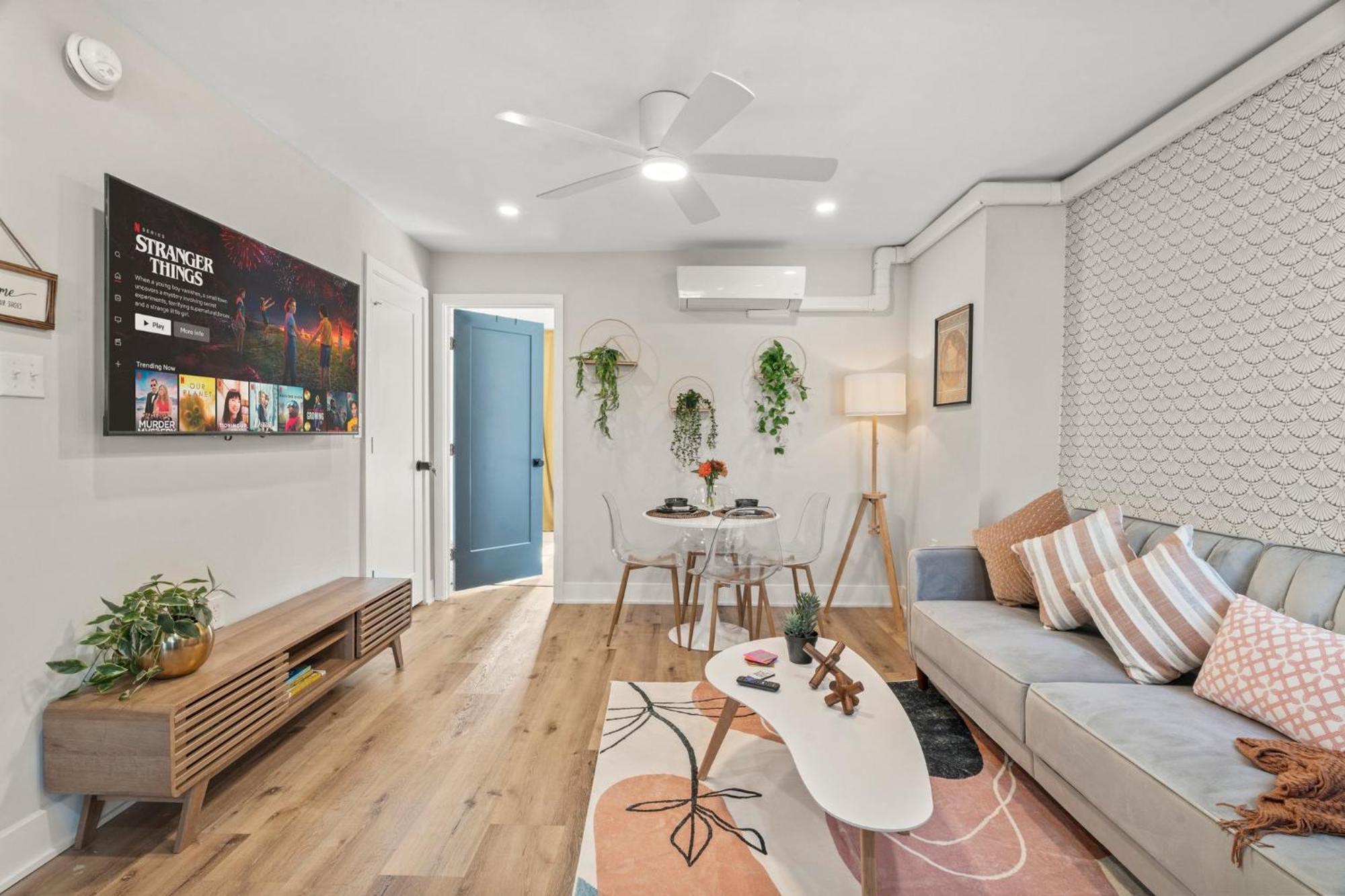 E Passyunk Ave 1 Bedroom Gem - Prime Location! Apartment *