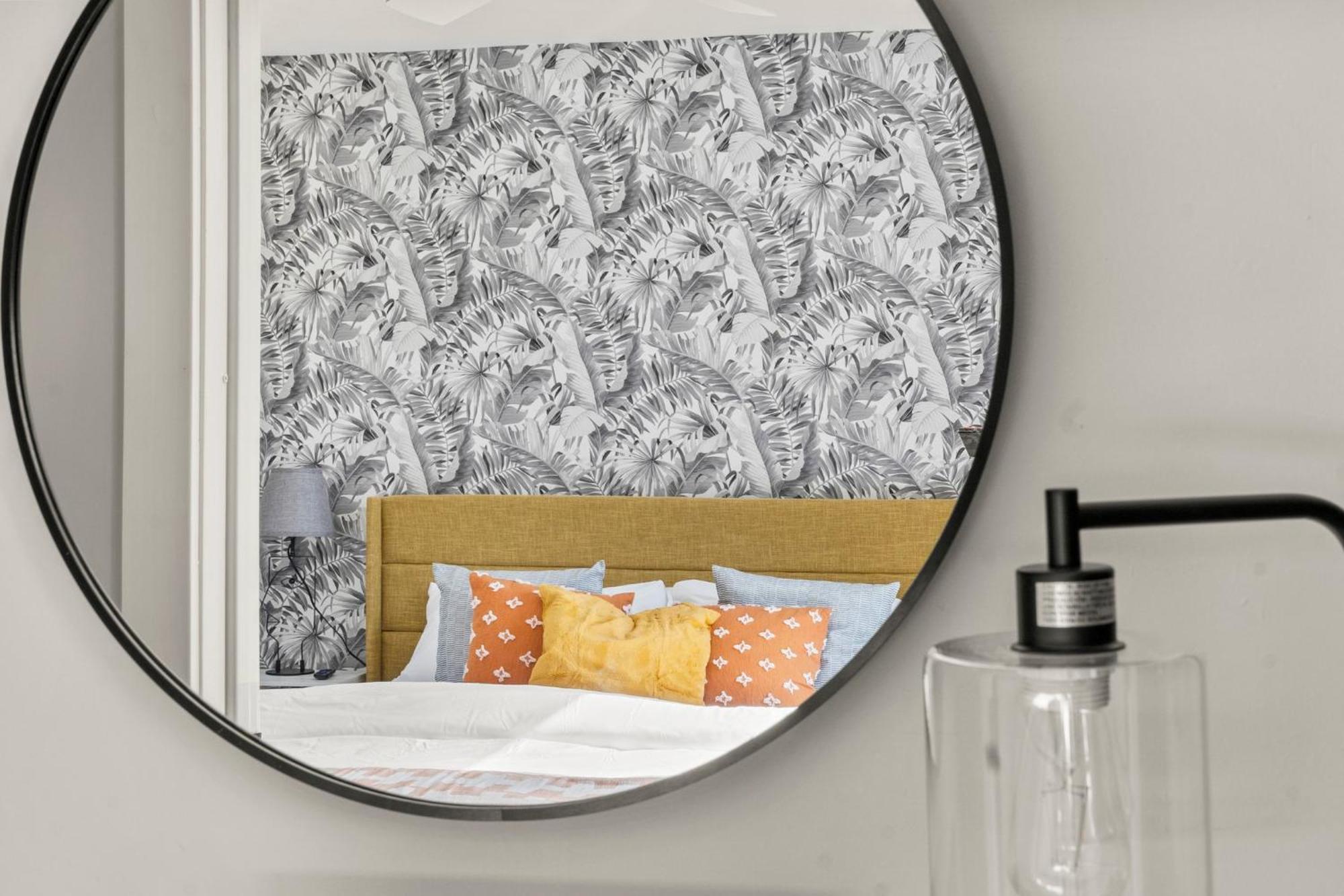 E Passyunk Ave 1 Bedroom Gem - Prime Location! Apartment Philadelphia
