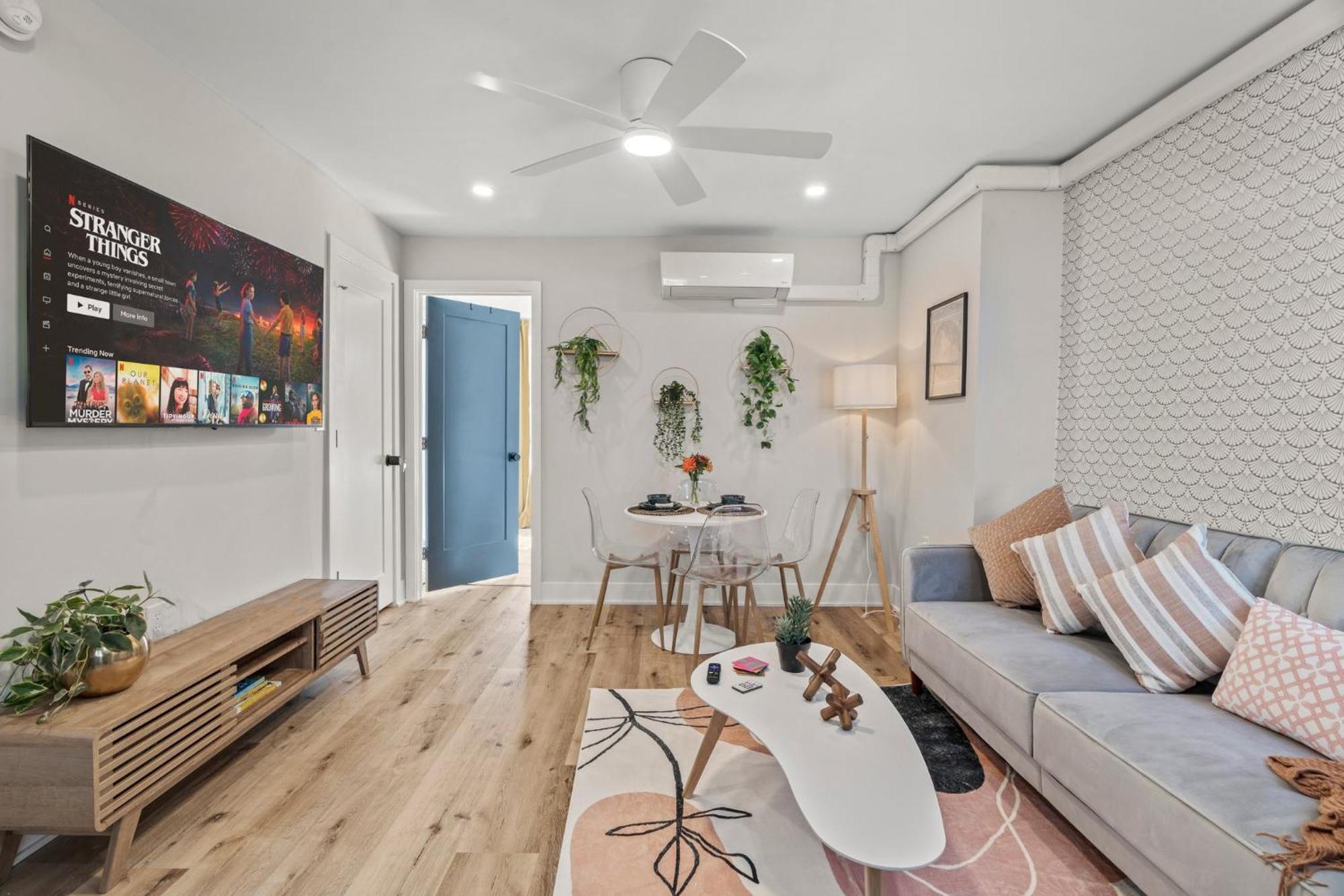 E Passyunk Ave 1 Bedroom Gem - Prime Location! Philadelphia